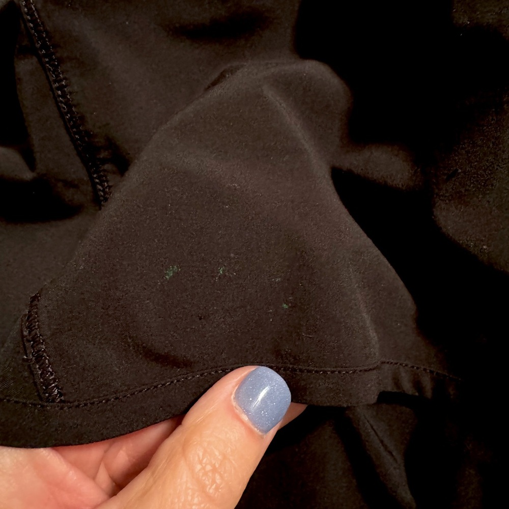 Lululemon Speed Up Shorts - Picture 6 of 8